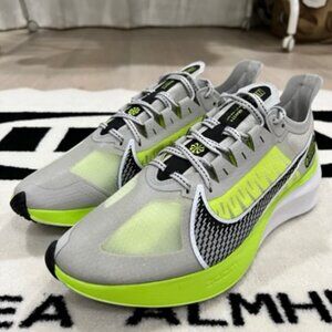 Nike Zoom Gravity Running Shoes